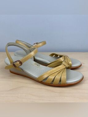 SAS Women’s Size 7.0 M Strippy Quarter Strap Wedge Sandals Yellow Gray Leather